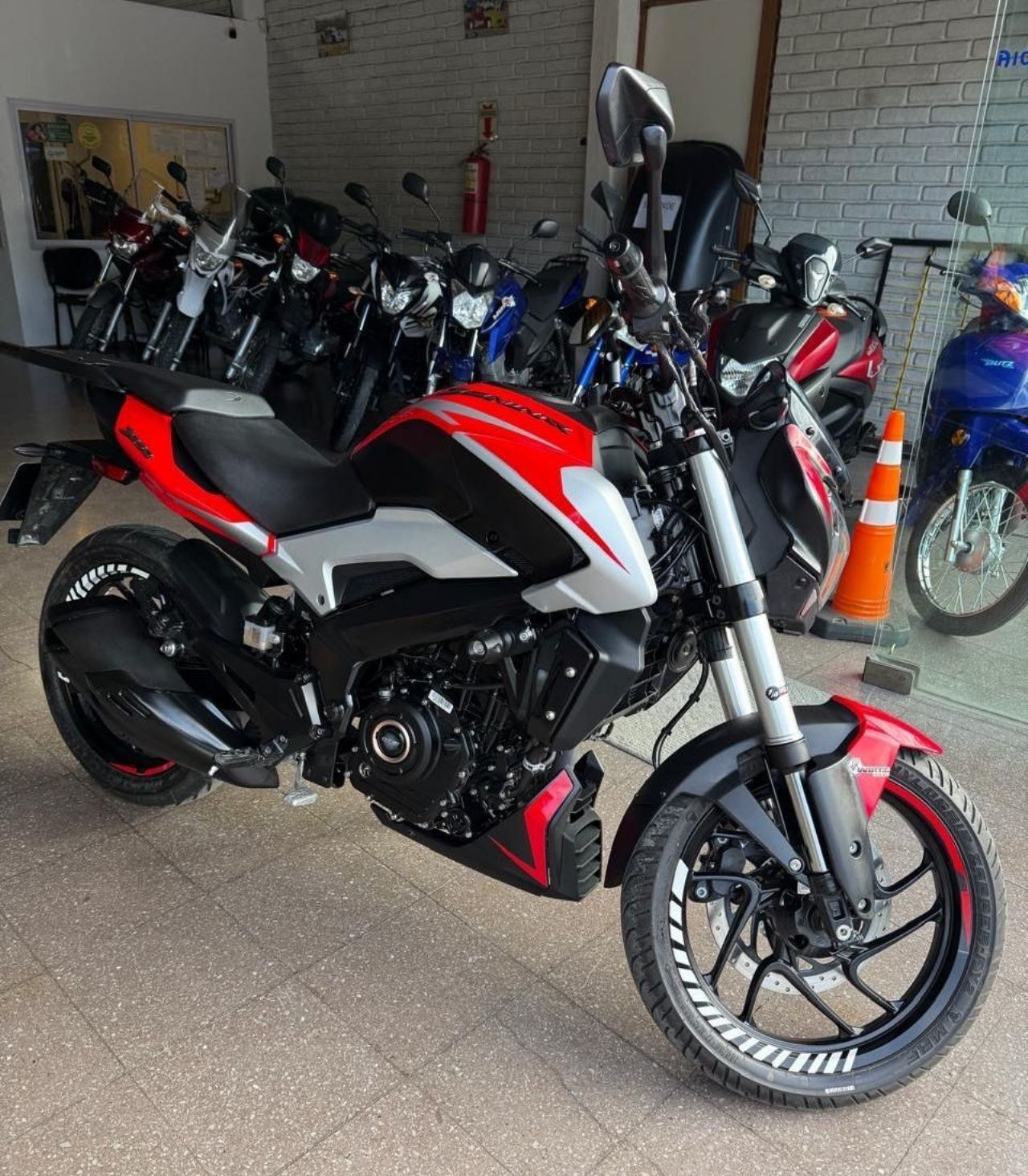 Bajaj Dominar Usada Financiado en Mendoza, deRuedas