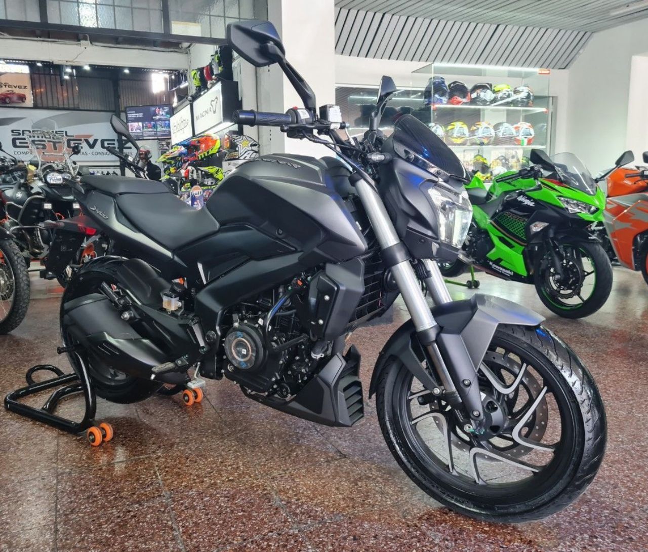 Bajaj Dominar Nueva en Mendoza, deRuedas