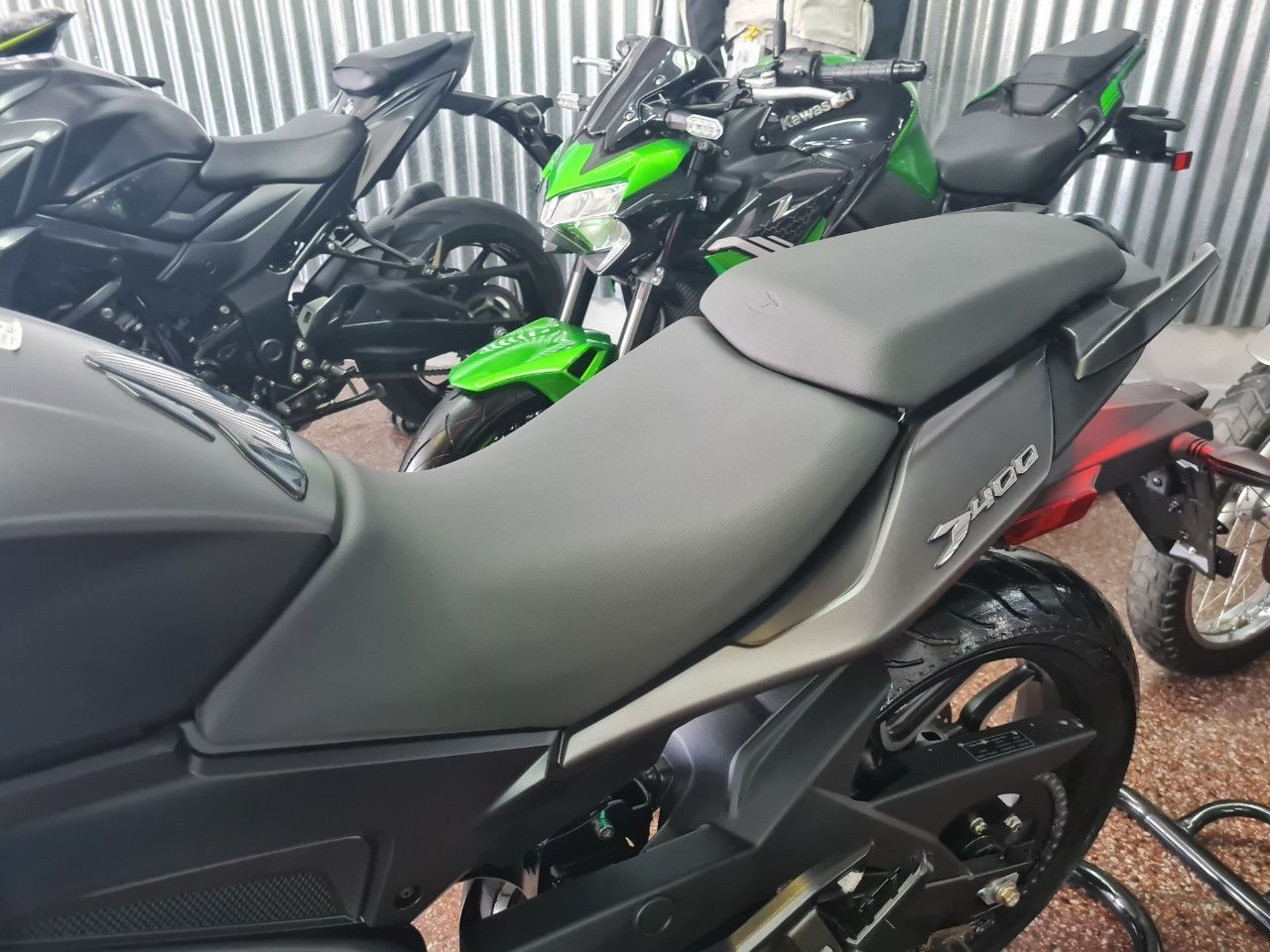 Bajaj Dominar Nueva en Mendoza, deRuedas
