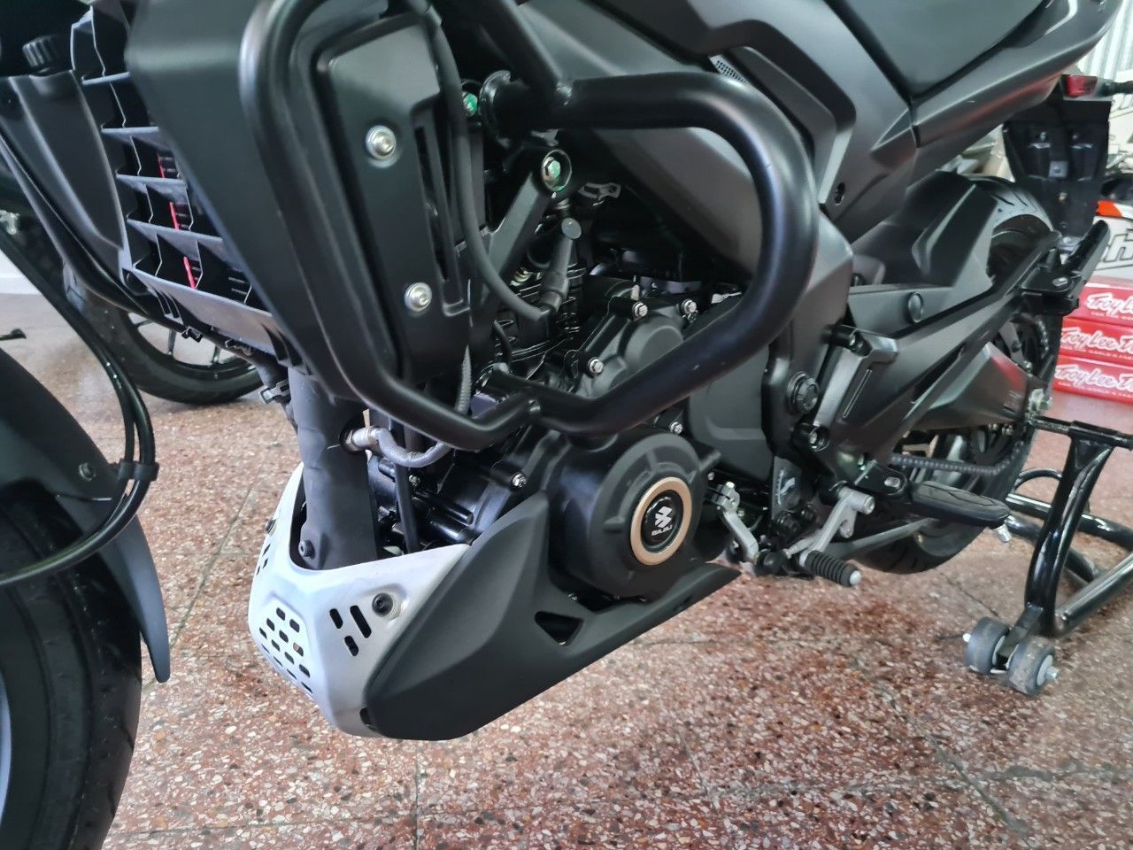 Bajaj Dominar Nueva Financiado en Mendoza, deRuedas