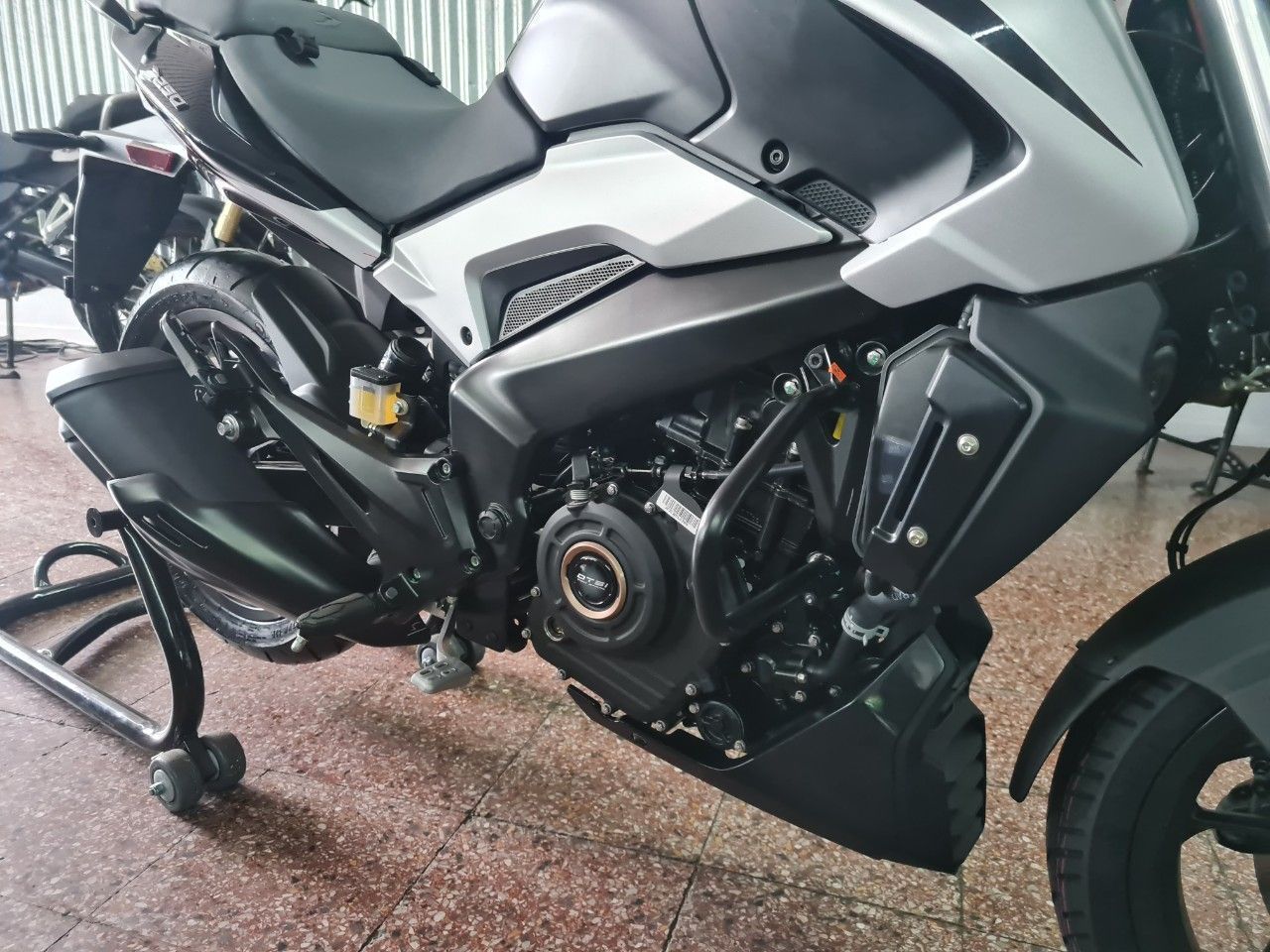 Bajaj Dominar Nueva en Mendoza, deRuedas