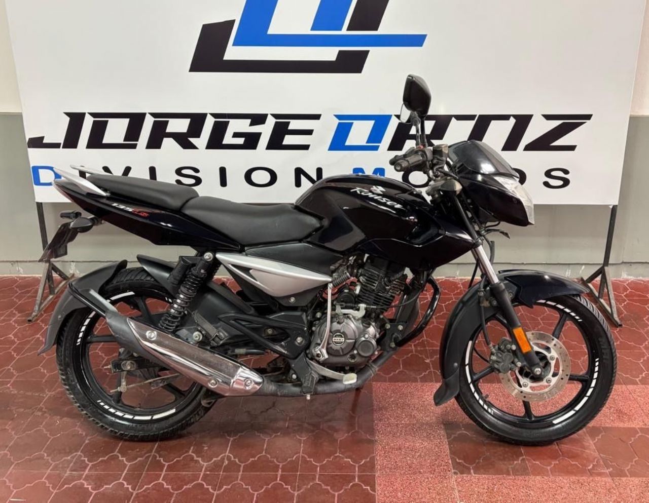 Bajaj Rouser Usada en Mendoza, deRuedas