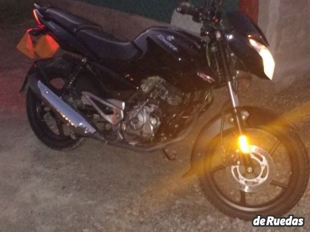 Bajaj Rouser Usada en Mendoza, deRuedas