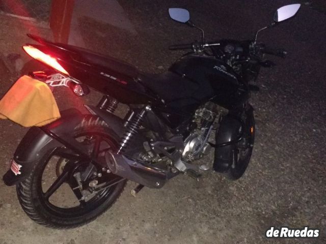 Bajaj Rouser Usada en Mendoza, deRuedas