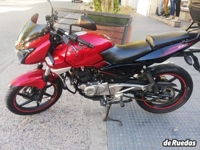 Bajaj Rouser Usada en Mendoza, deRuedas