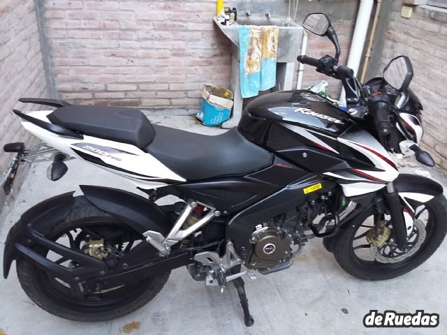 Bajaj Rouser Usada en Mendoza, deRuedas