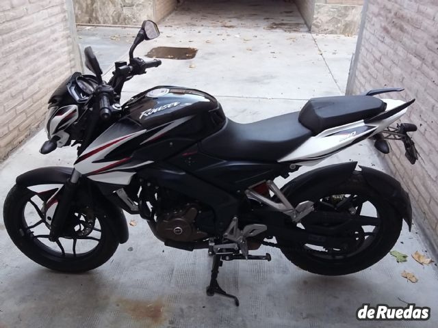 Bajaj Rouser Usada en Mendoza, deRuedas