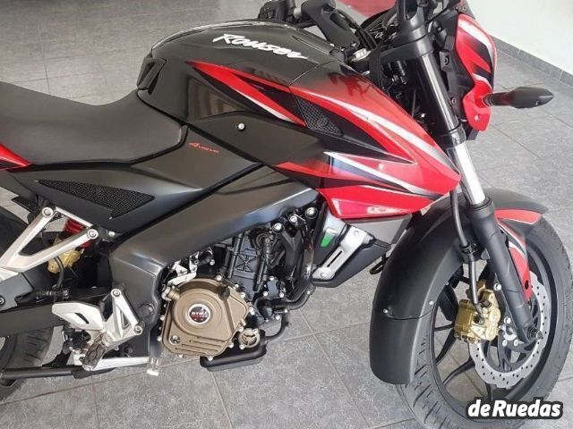 Bajaj Rouser Usada en Mendoza, deRuedas