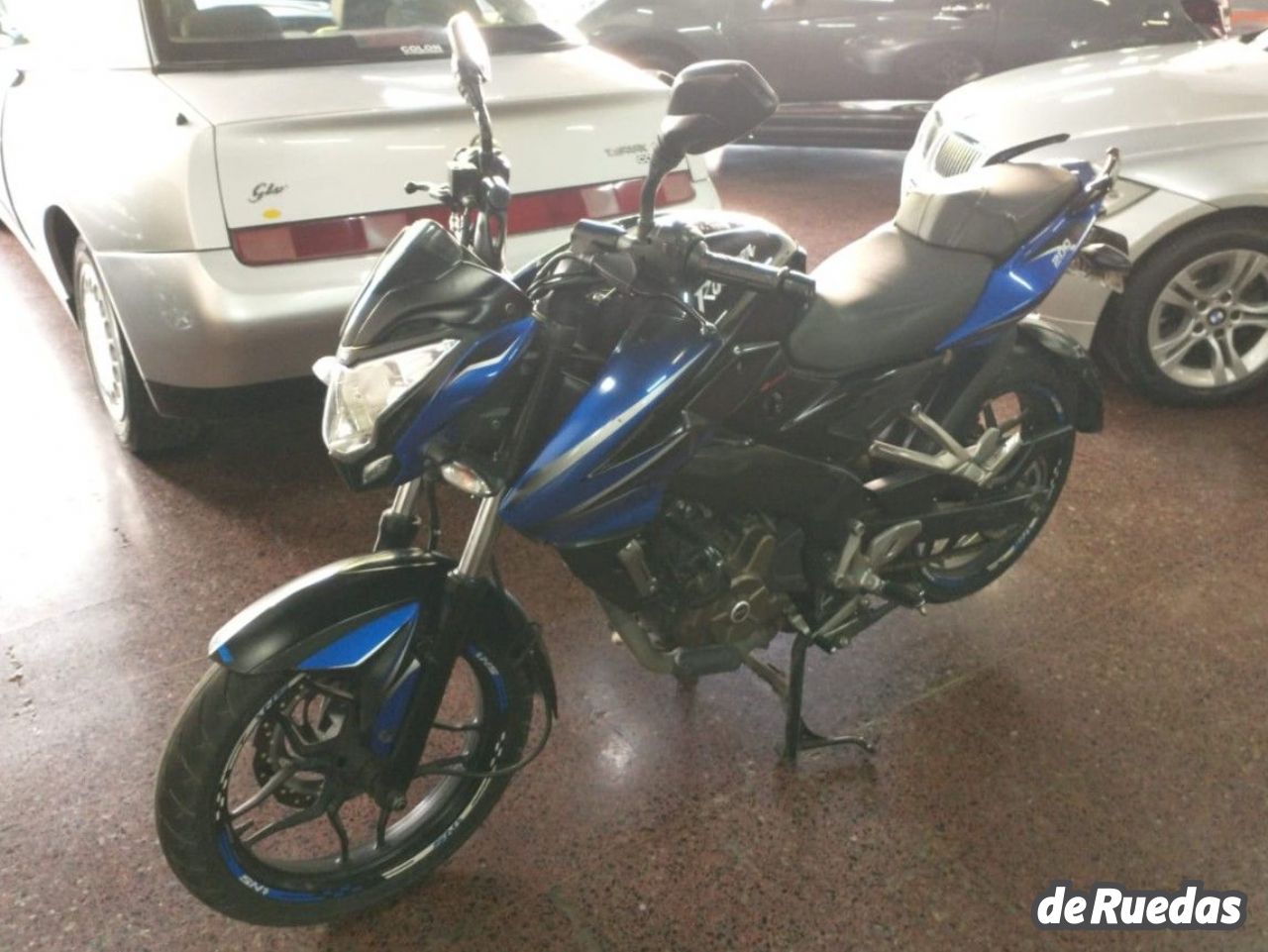 Bajaj Rouser Usada en Mendoza, deRuedas