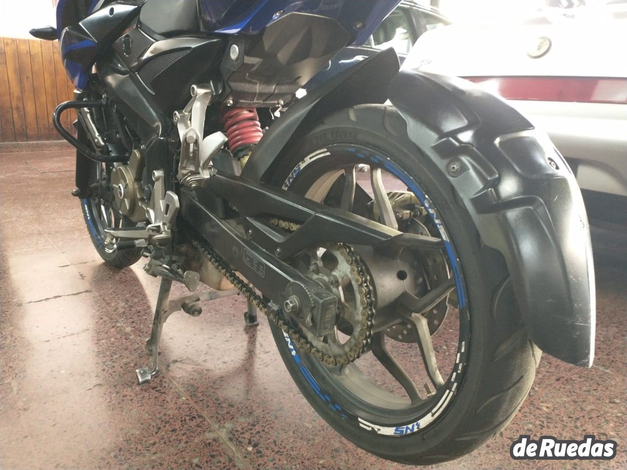 Bajaj Rouser Usada en Mendoza, deRuedas