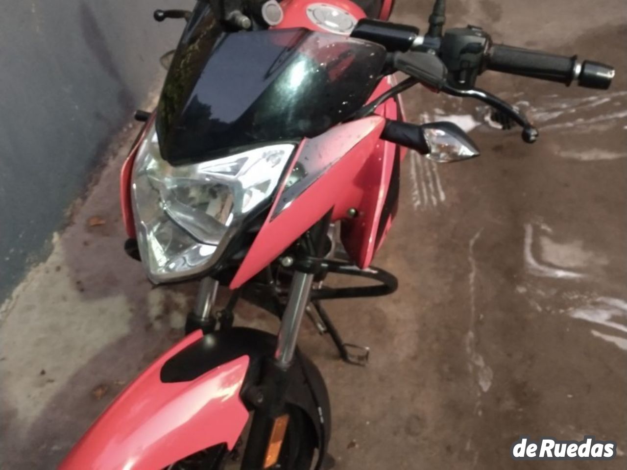 Bajaj Rouser Usada en Mendoza, deRuedas