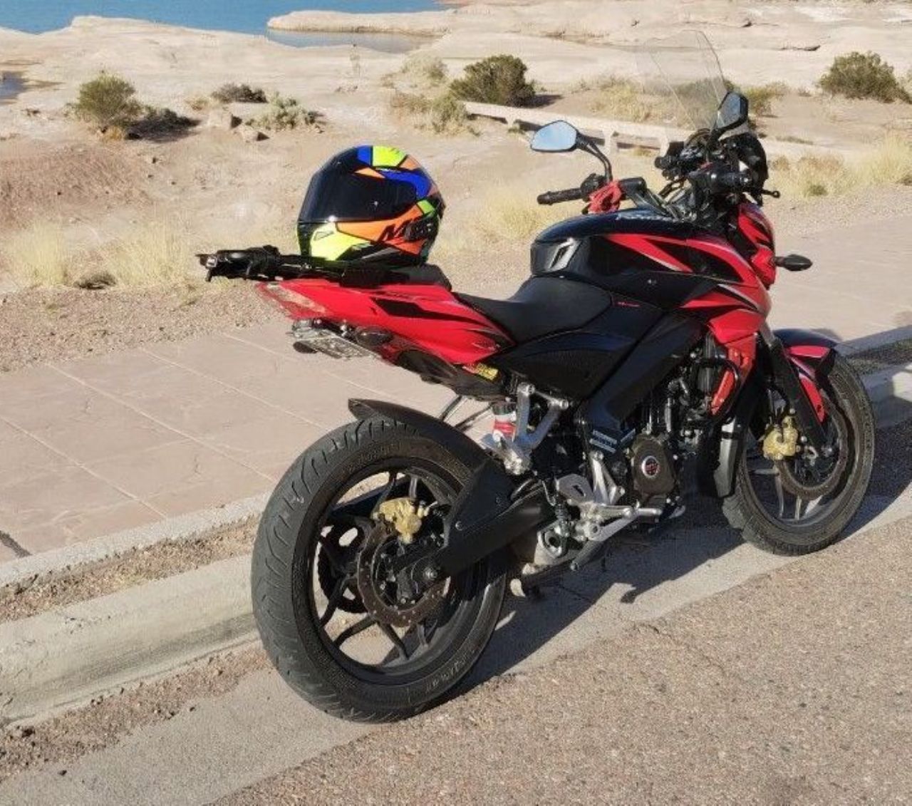 Bajaj Rouser Usada en Mendoza, deRuedas