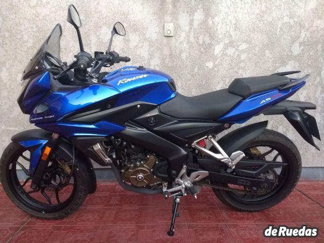 Bajaj Rouser Usada en Mendoza, deRuedas