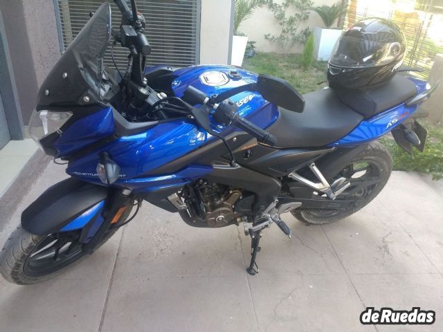 Bajaj Rouser Usada en Mendoza, deRuedas