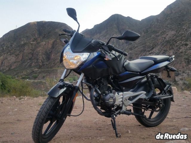 Bajaj Rouser Usada en Mendoza, deRuedas