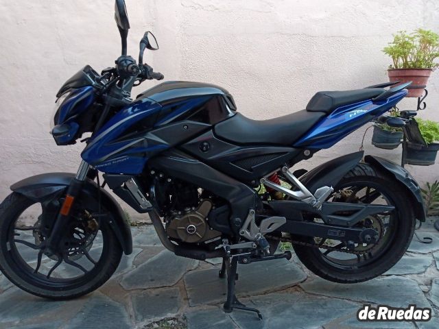 Bajaj Rouser Usada en Buenos Aires, deRuedas