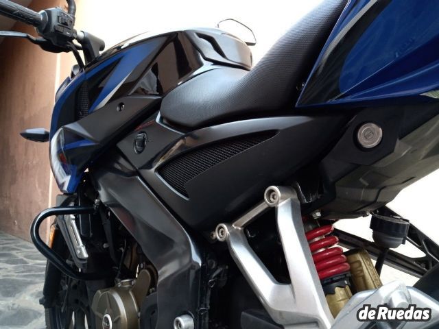 Bajaj Rouser Usada en Buenos Aires, deRuedas