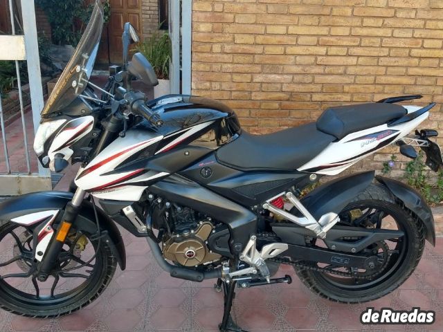 Bajaj Rouser Usada en Mendoza, deRuedas