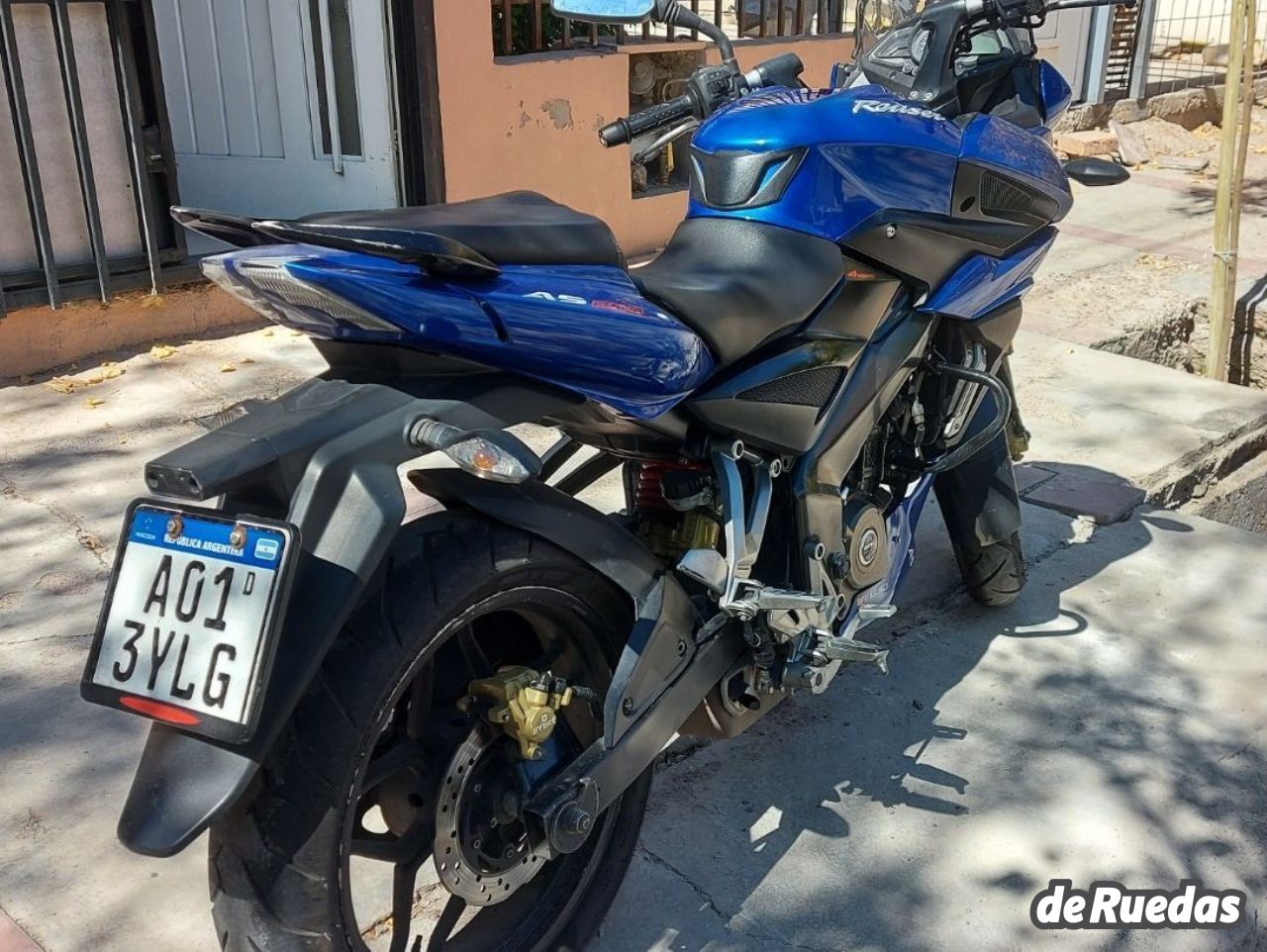 Bajaj Rouser Usada en Mendoza, deRuedas