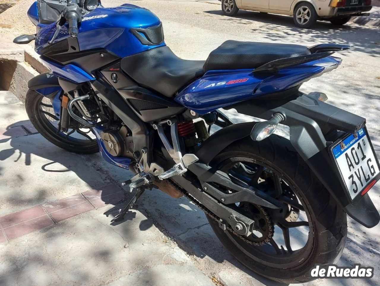 Bajaj Rouser Usada en Mendoza, deRuedas