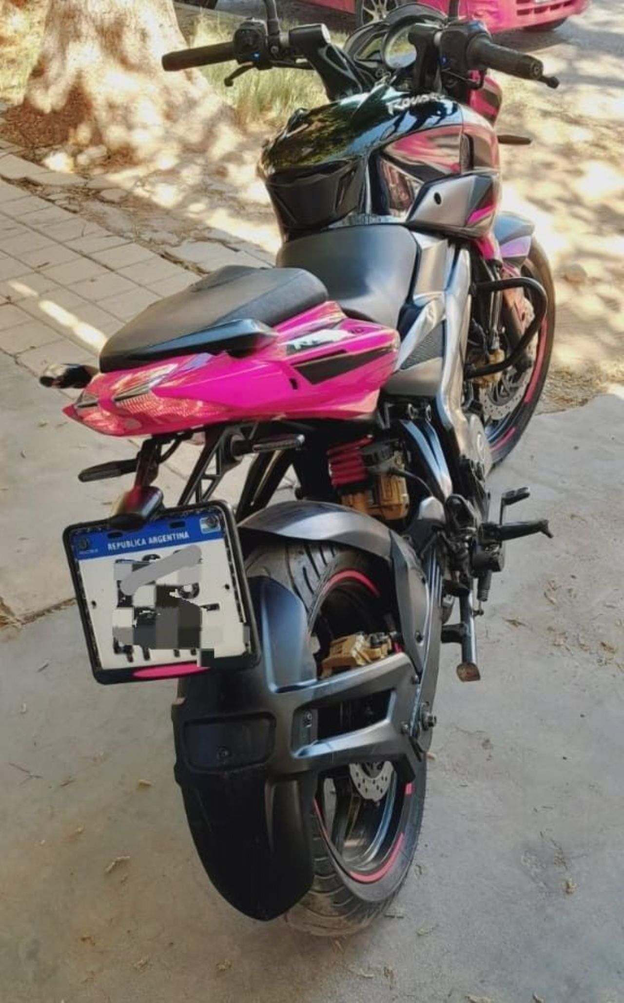 Bajaj Rouser Usada en Mendoza, deRuedas