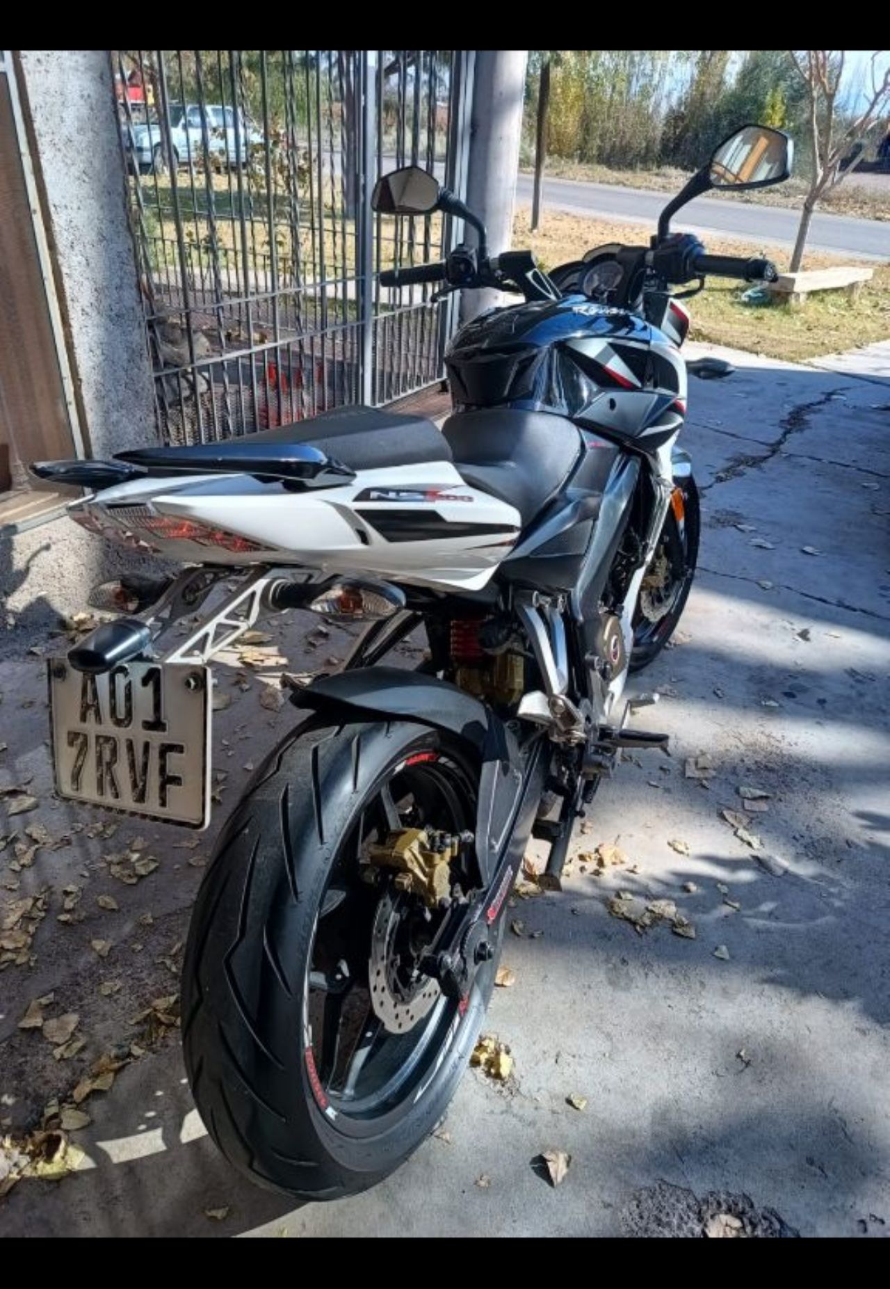 Bajaj Rouser Usada en Mendoza, deRuedas