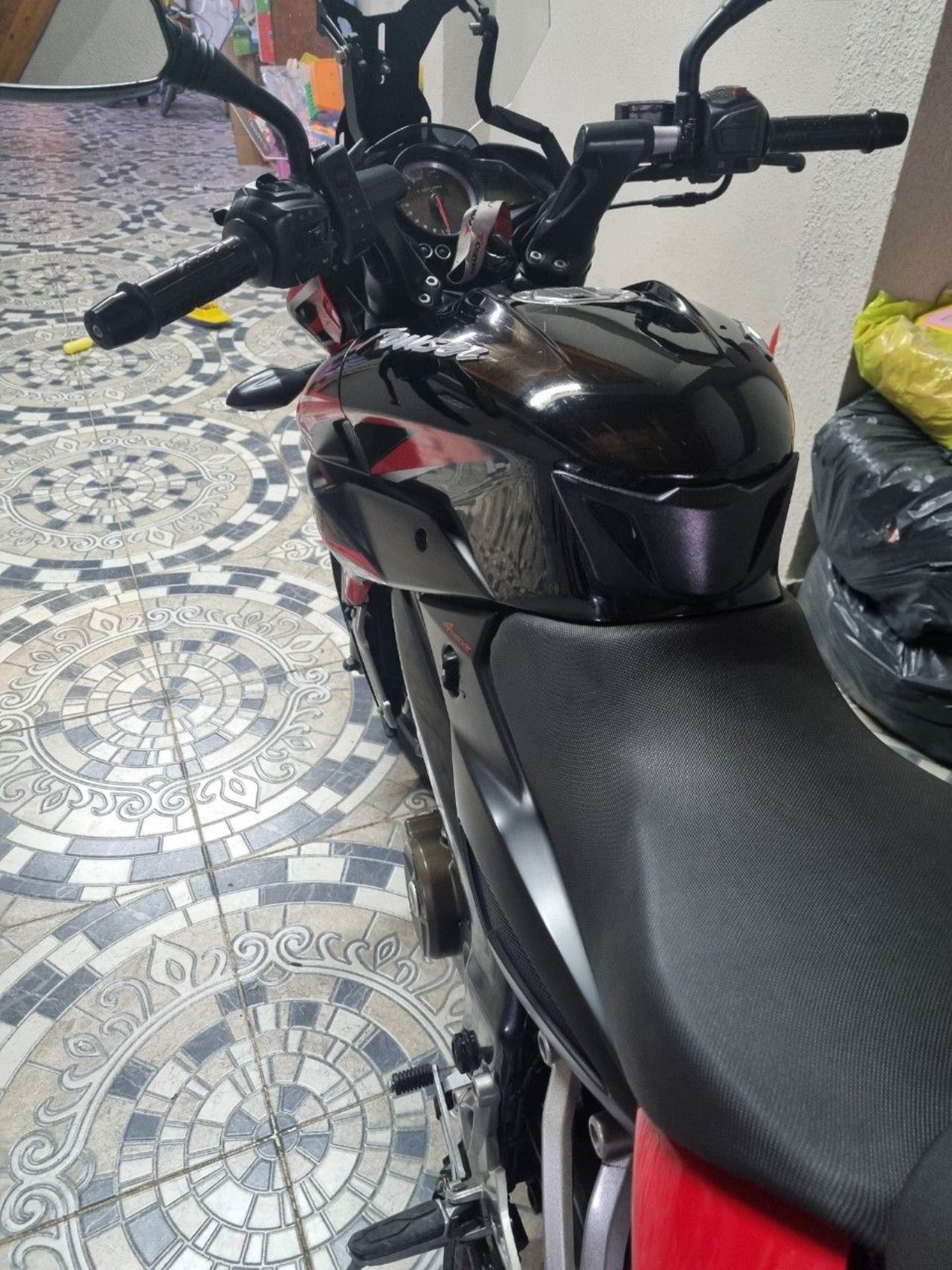 Bajaj Rouser Usada en Mendoza, deRuedas