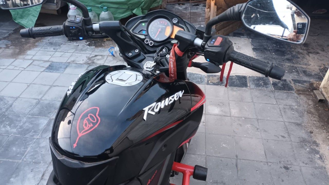 Bajaj Rouser Usada en Mendoza, deRuedas
