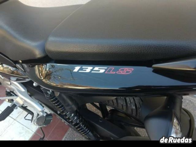 Bajaj Rouser Usada en Mendoza, deRuedas