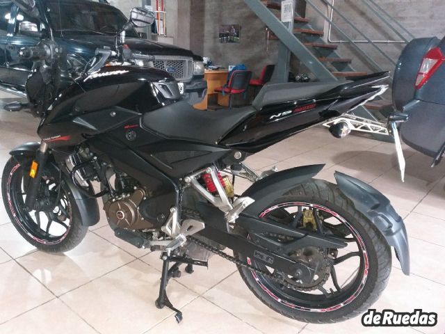 Bajaj Rouser Usada en Mendoza, deRuedas