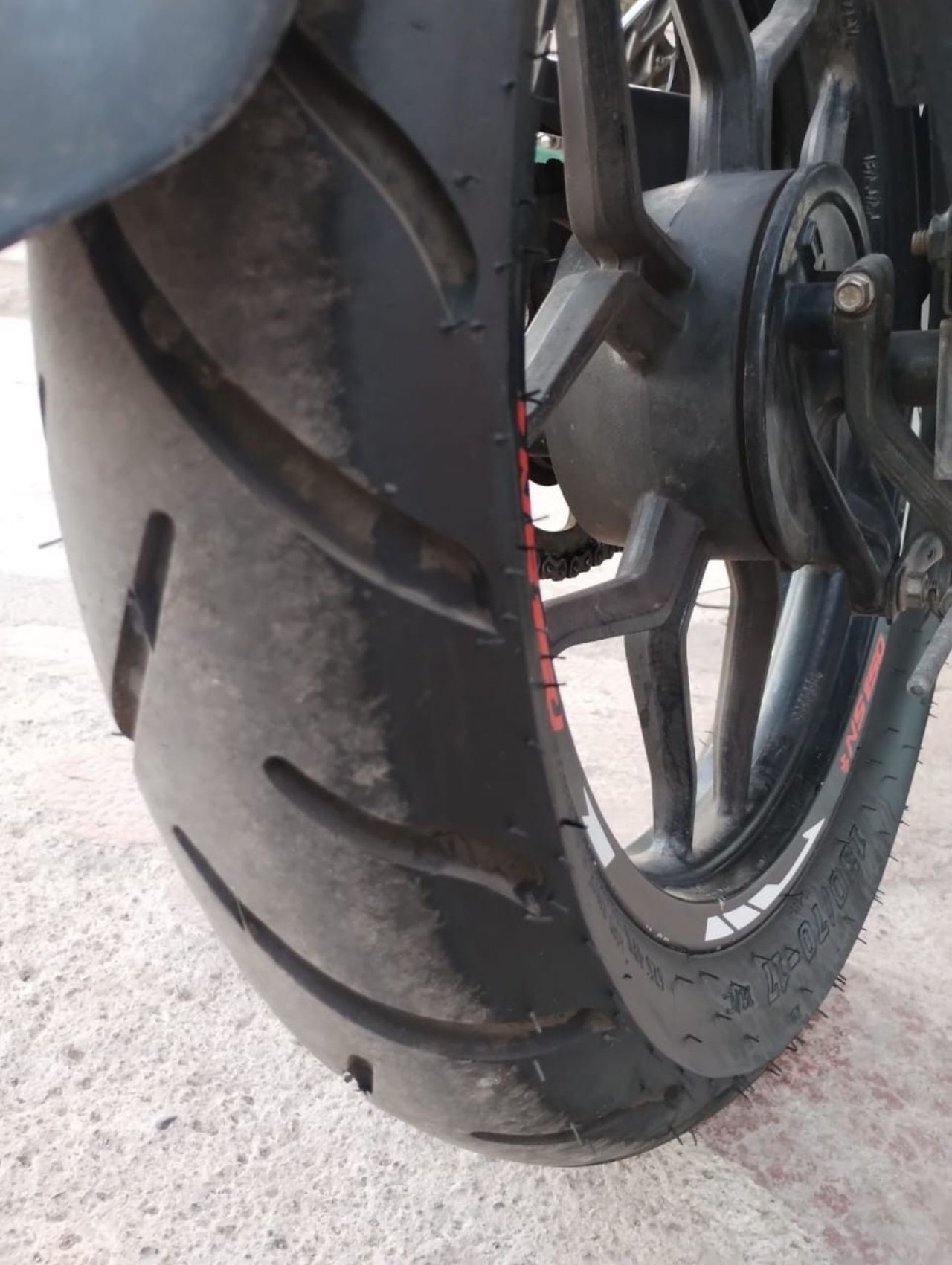 Bajaj Rouser Usada en Mendoza, deRuedas