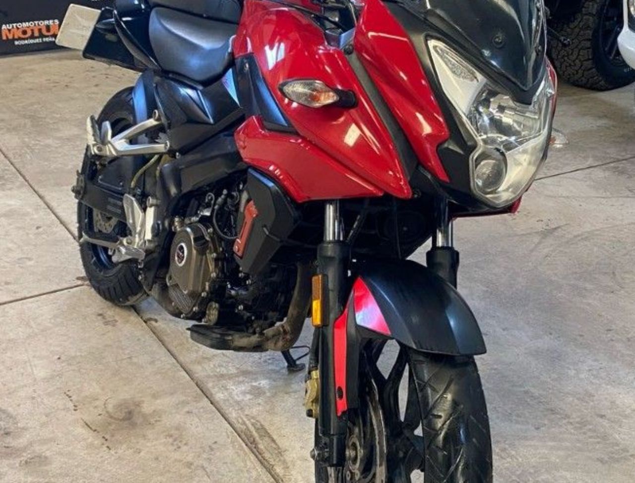 Bajaj Rouser Usada en Mendoza, deRuedas