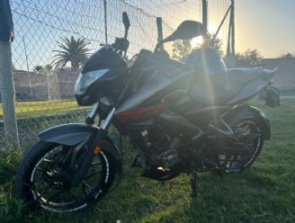 Bajaj Rouser Usada en Mendoza