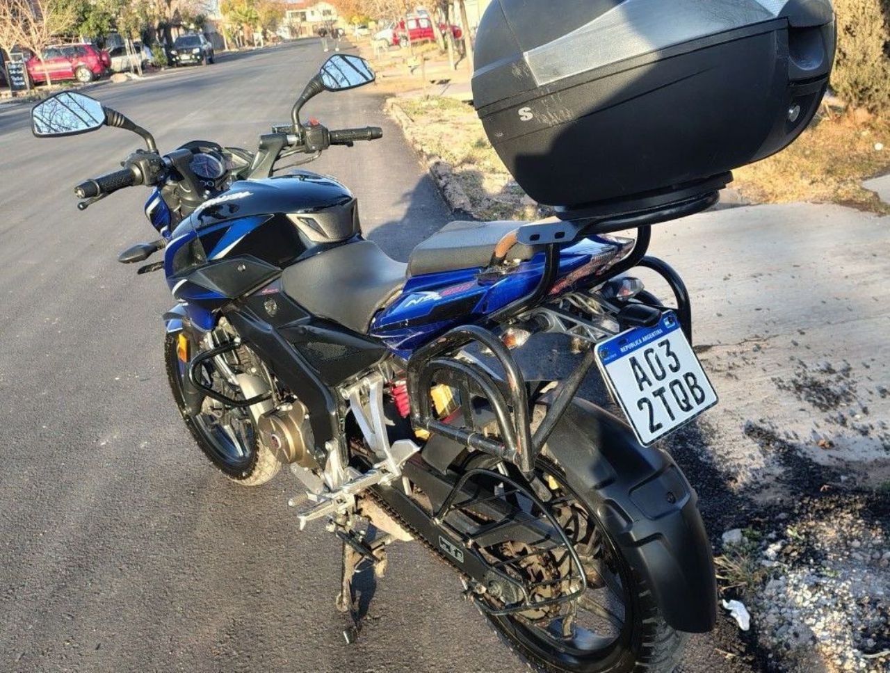 Bajaj Rouser Usada en Mendoza, deRuedas