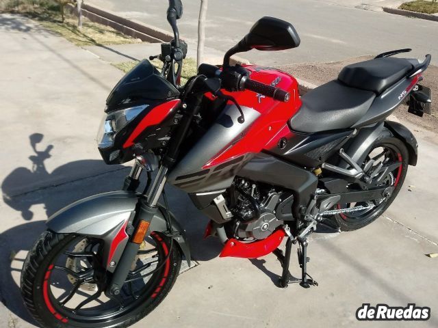 Bajaj Rouser Usada en Mendoza, deRuedas