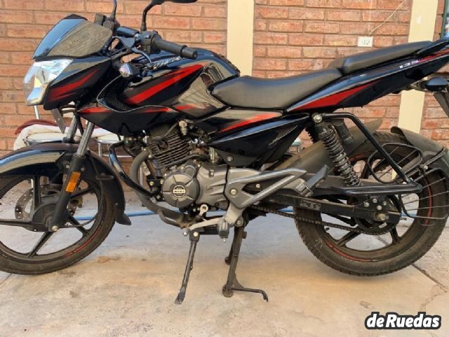 Bajaj Rouser Usada en Mendoza, deRuedas