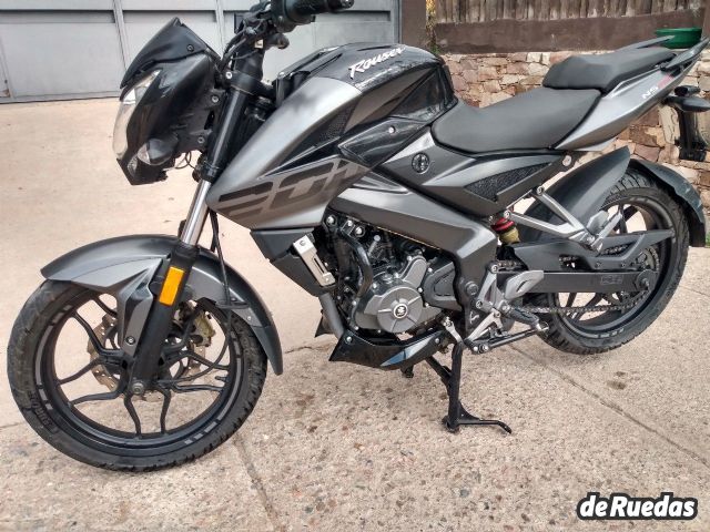 Bajaj Rouser Usada en Mendoza, deRuedas