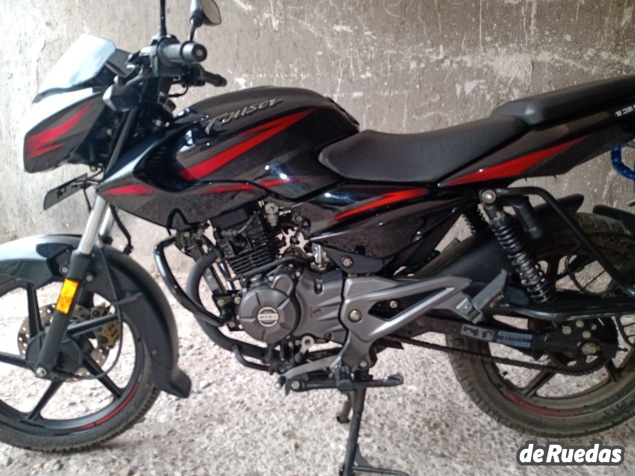 Bajaj Rouser Usada en Mendoza, deRuedas