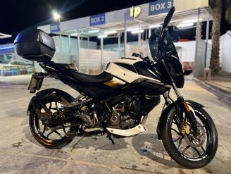 Bajaj Rouser Usada en Mendoza