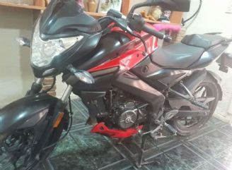 Bajaj Rouser Usada en Mendoza