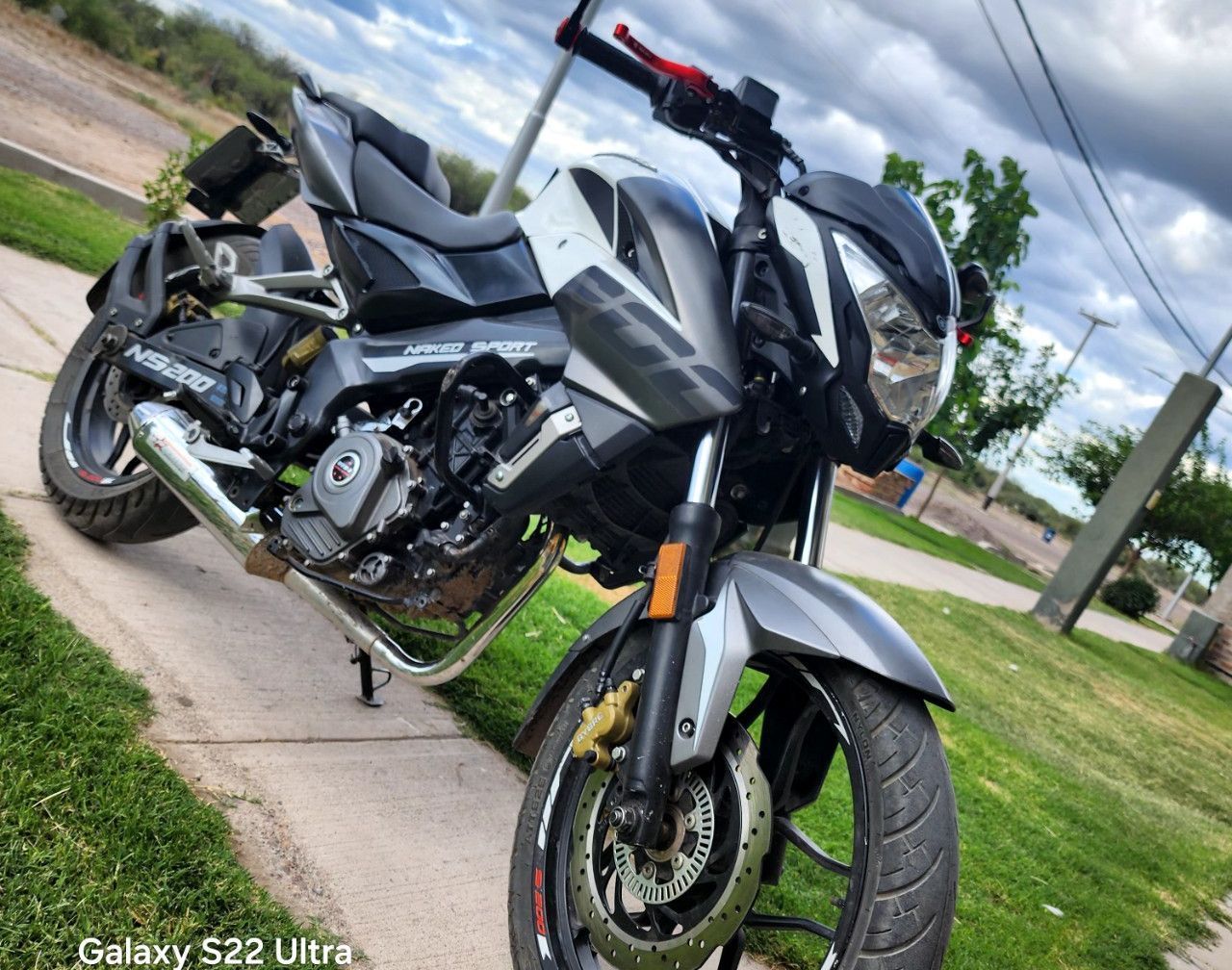 Bajaj Rouser Usada en Mendoza, deRuedas