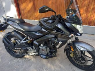 Bajaj Rouser Usada en Mendoza