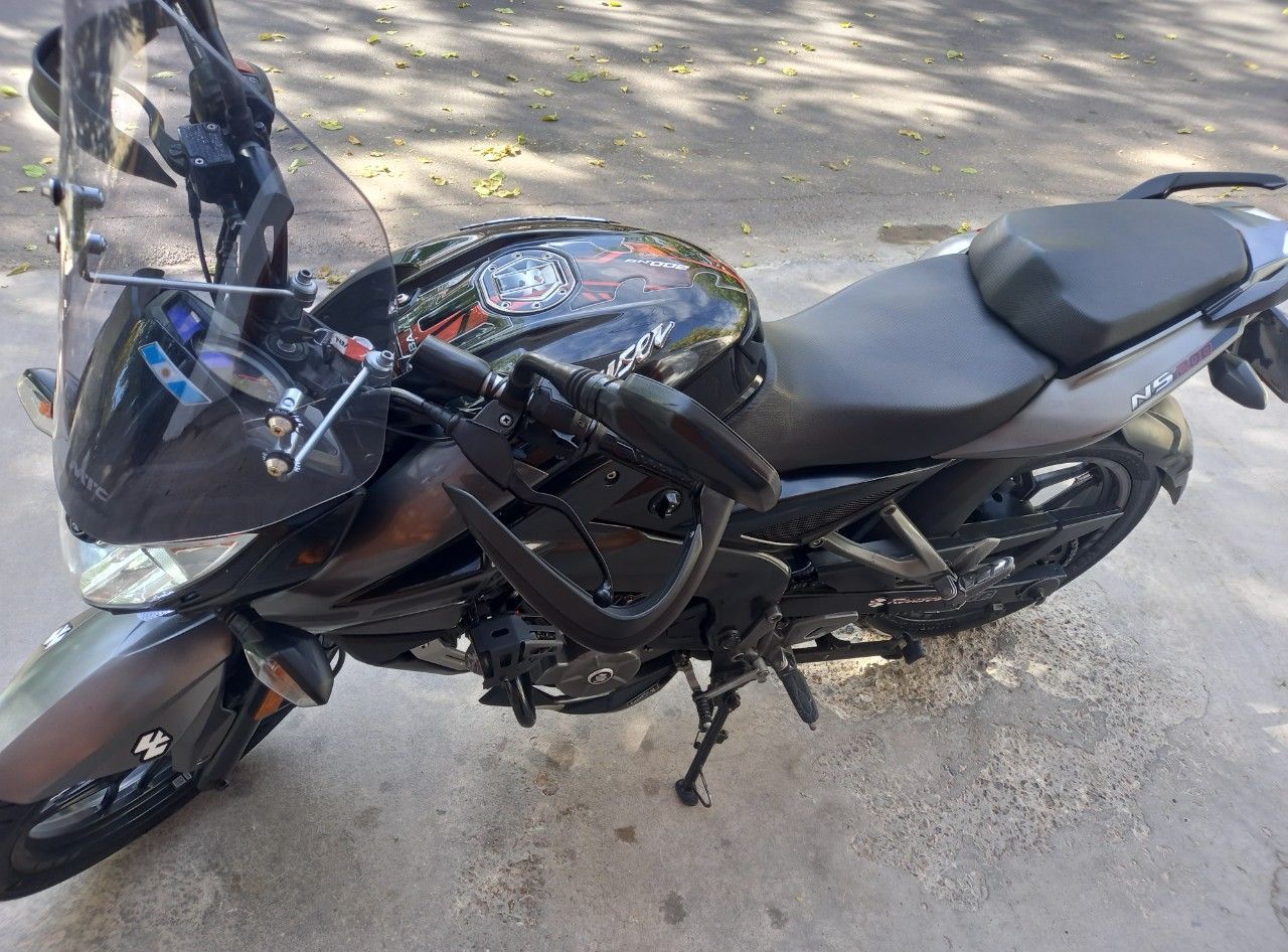 Bajaj Rouser Usada en Mendoza, deRuedas