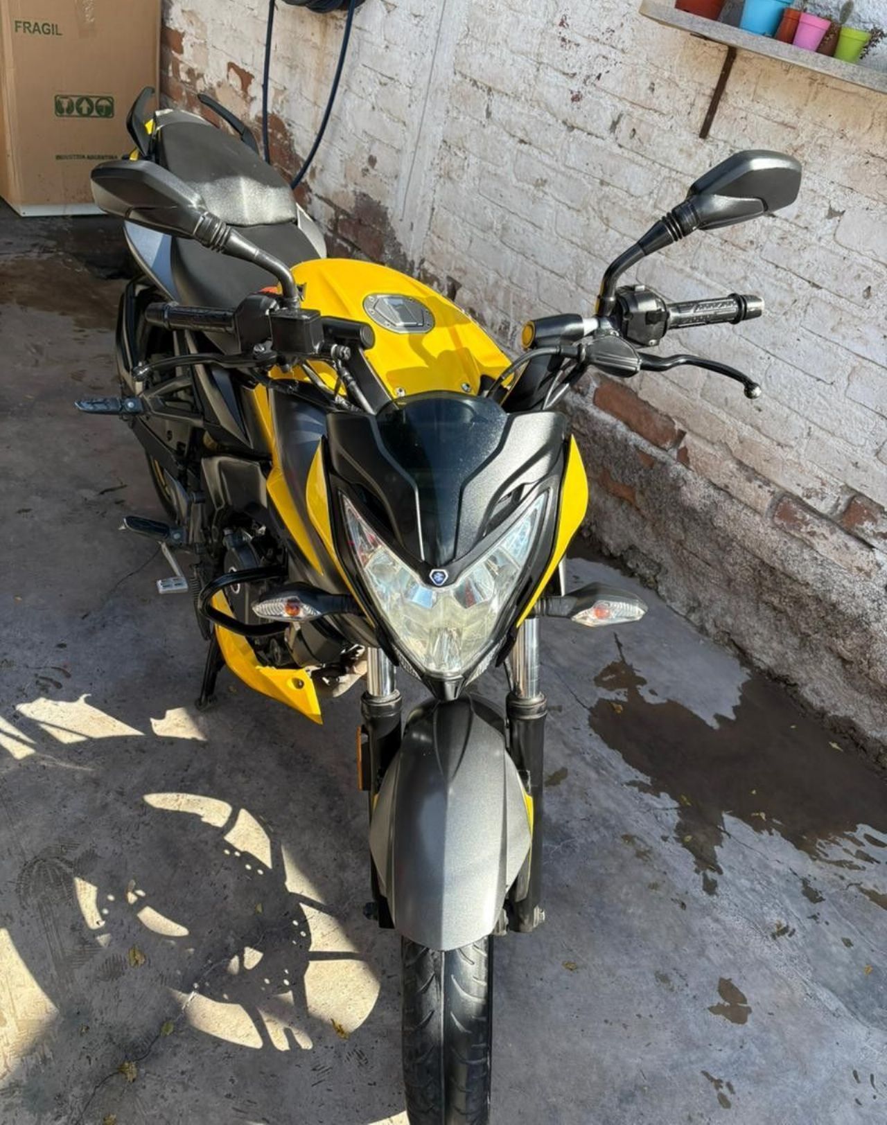 Bajaj Rouser Usada en Mendoza, deRuedas
