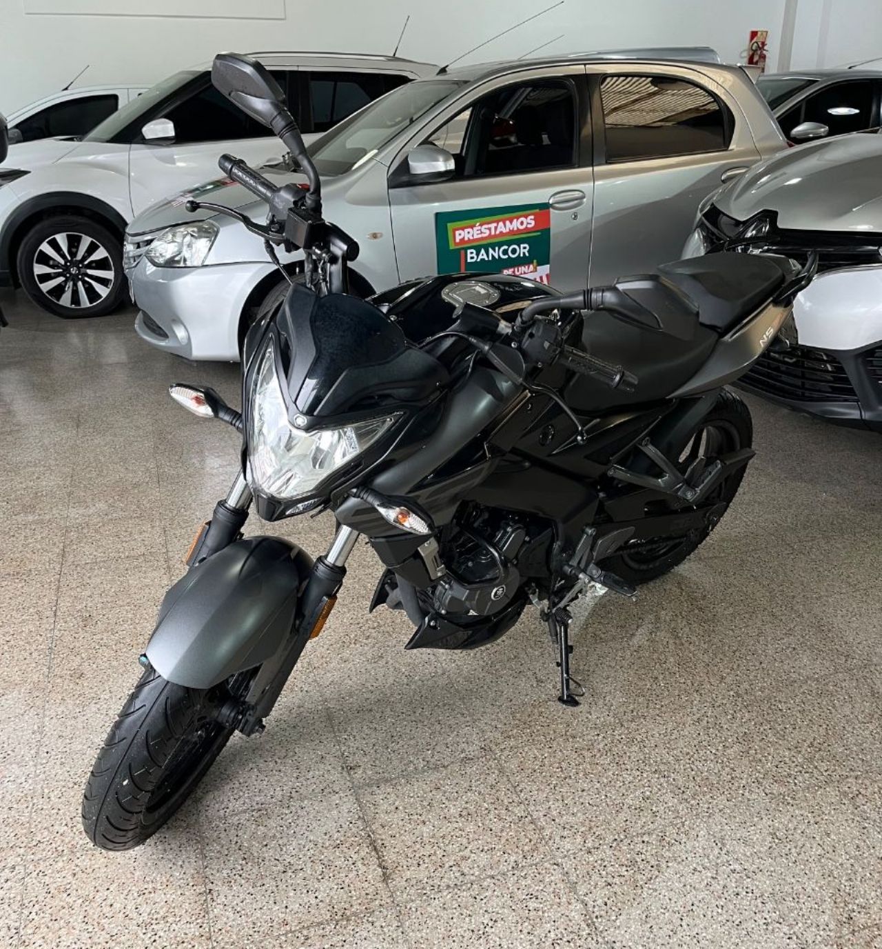 Bajaj Rouser Usada en Córdoba, deRuedas