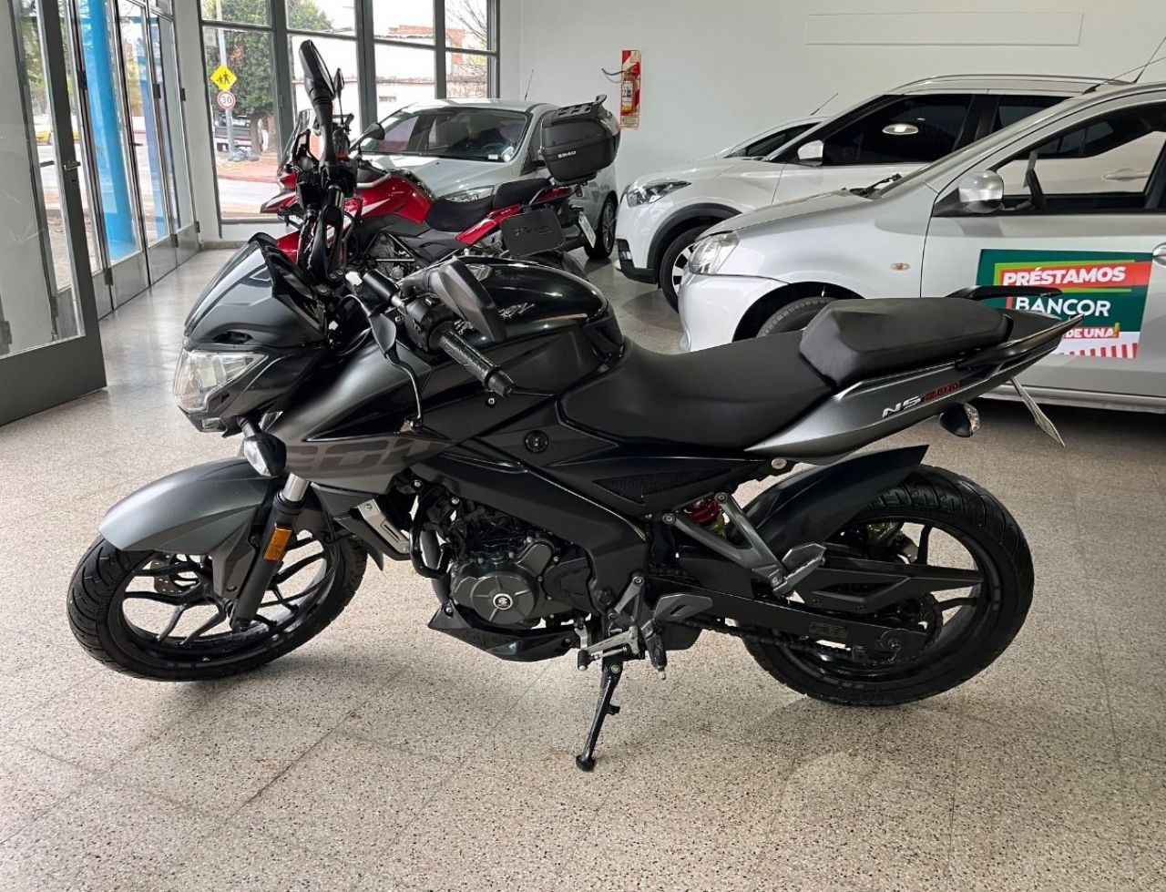 Bajaj Rouser Usada en Córdoba, deRuedas