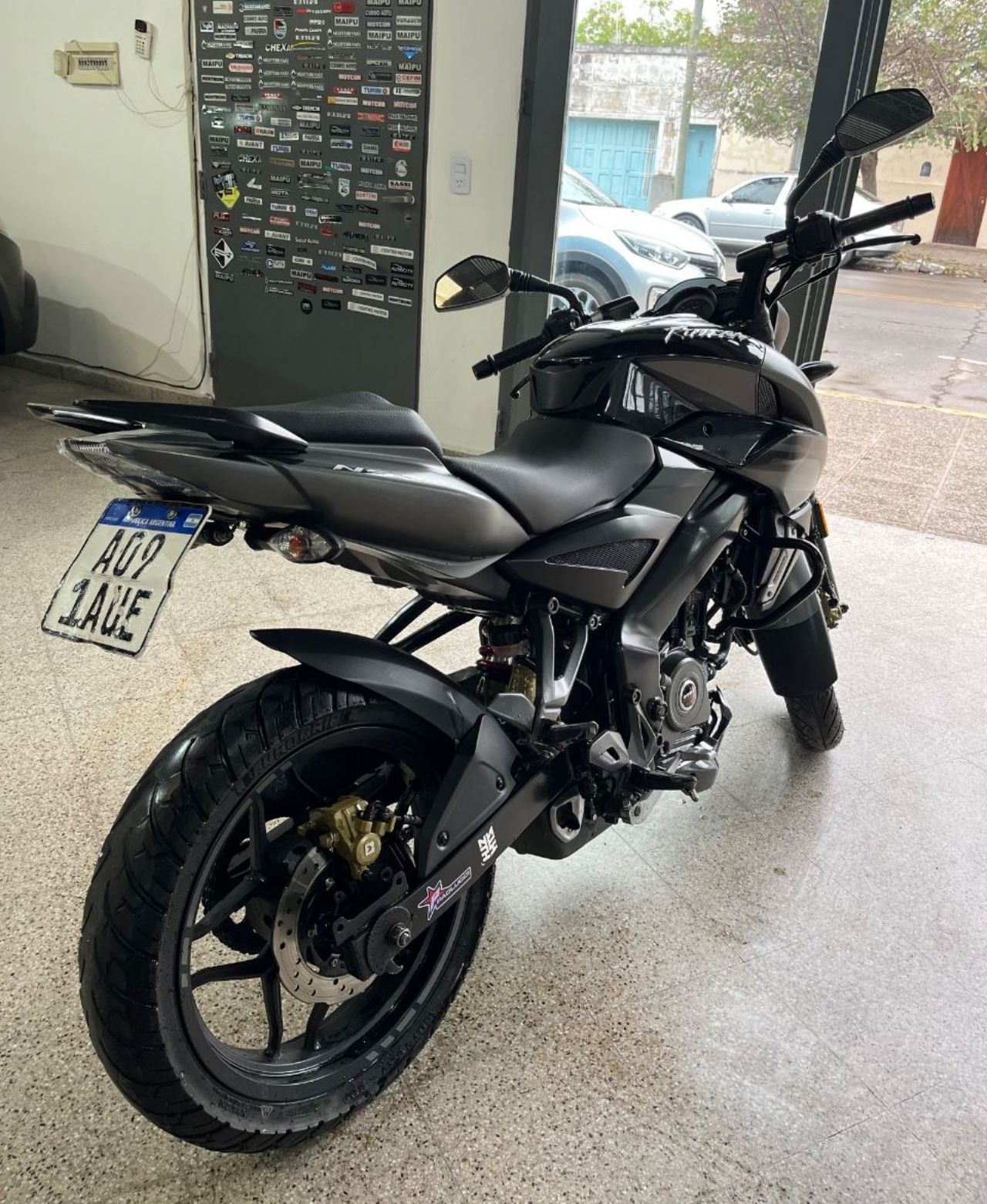 Bajaj Rouser Usada en Córdoba, deRuedas