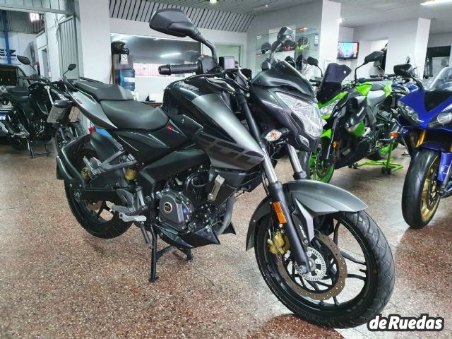 Bajaj Rouser Usada en Mendoza, deRuedas