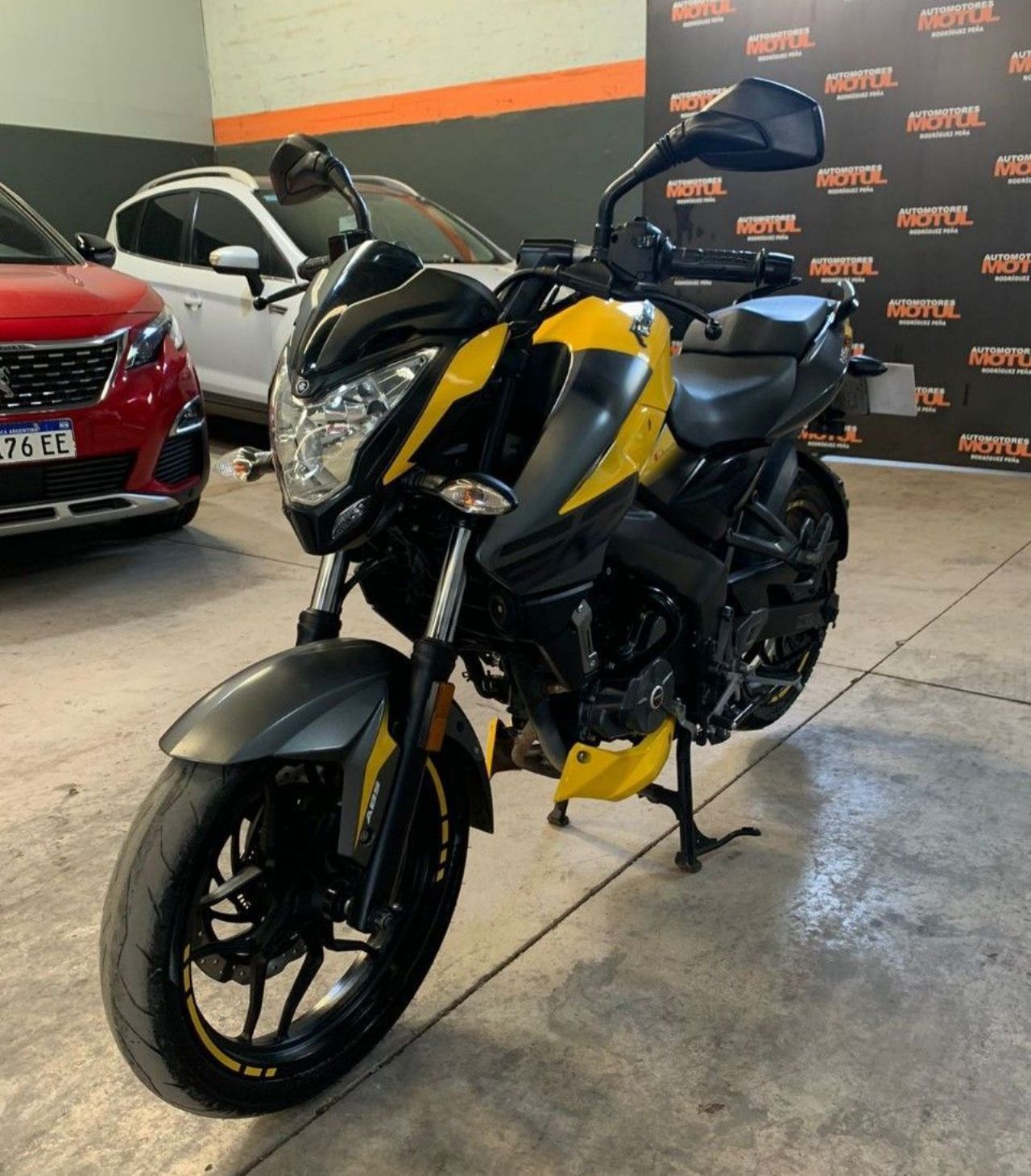 Bajaj Rouser Usada en Mendoza, deRuedas