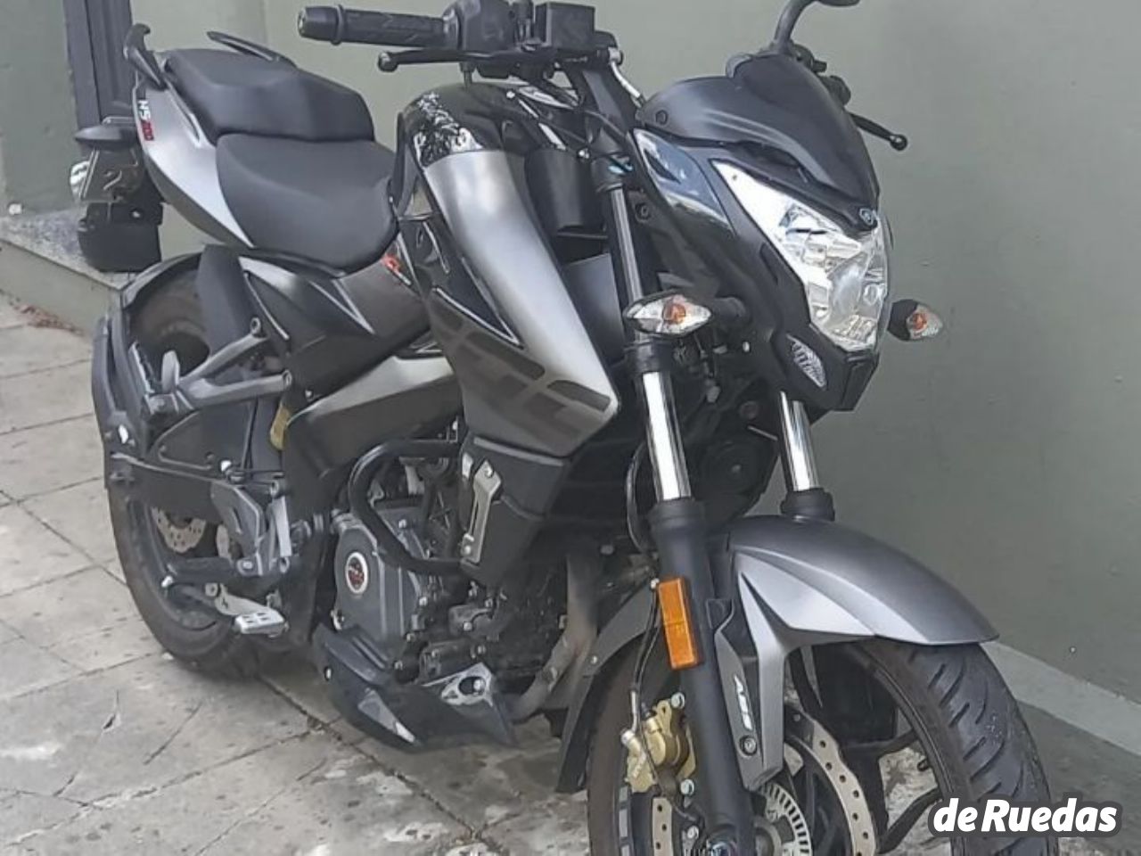 Bajaj Rouser Usada en Buenos Aires, deRuedas